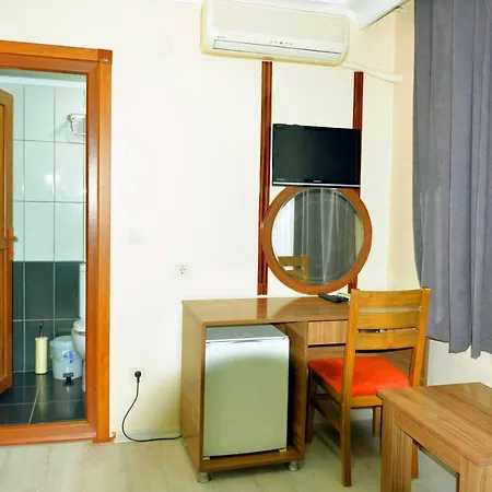 Marina Ξενοδοχείο 2*