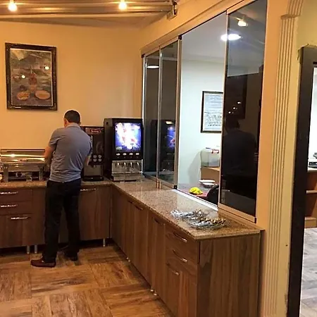 Hotel Marina 2*